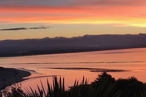 Photo of property in 16 Moncrieff Avenue, Britannia Heights, Nelson, 7010