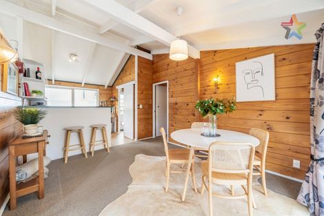 Photo of property in 8 Chestnut Grove, Maungaraki, Lower Hutt, 5010