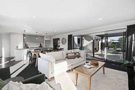 Photo of property in 9 Hehan Close, Cambridge, 3434