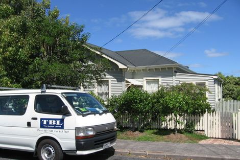 Photo of property in 14 Maunganui Road, Birkenhead, Auckland, 0626