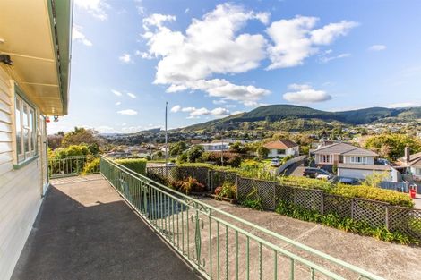 Photo of property in 323 Main Road, Tawa, Wellington, 5028