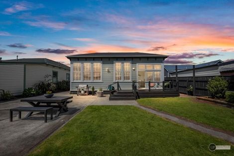 Photo of property in 19 Bay Street, Petone, Lower Hutt, 5012