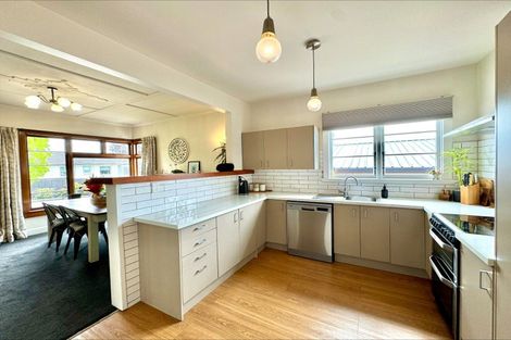 Photo of property in 98a Avenue Road, West End, Timaru, 7910