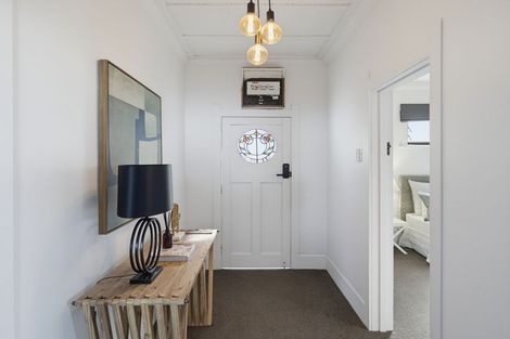 Photo of property in 77 Wellesley Road, Napier South, Napier, 4110