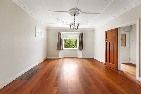 Photo of property in 343 Karori Road, Karori, Wellington, 6012