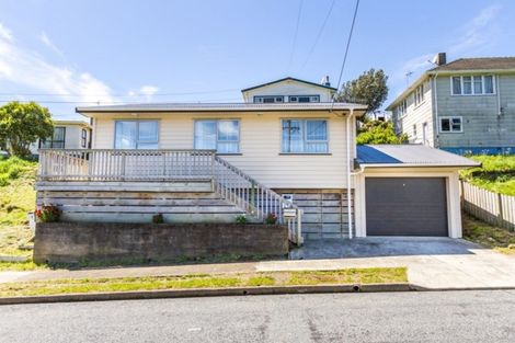 Photo of property in 9 Anthony Street, Tawa, Wellington, 5028