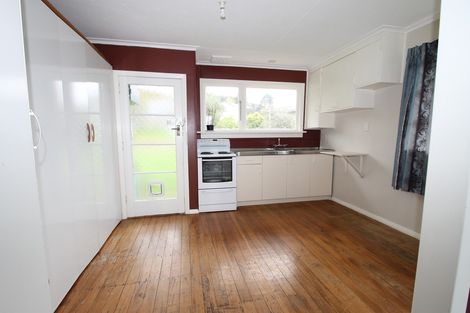 Photo of property in 37 Gilkison Street, Halfway Bush, Dunedin, 9010