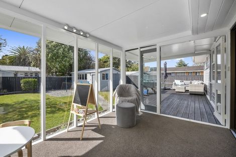 Photo of property in 10 Shanly Street, Brown Owl, Upper Hutt, 5018