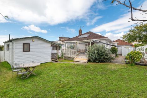 Photo of property in 16 Achilles Crescent, Narrow Neck, Auckland, 0624