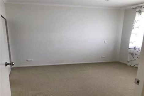 Photo of property in 118a Bleakhouse Road, Mellons Bay, Auckland, 2014