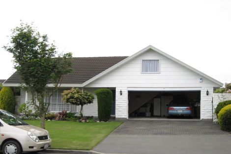 Photo of property in 9 Brigadoon Place Avonhead Christchurch City
