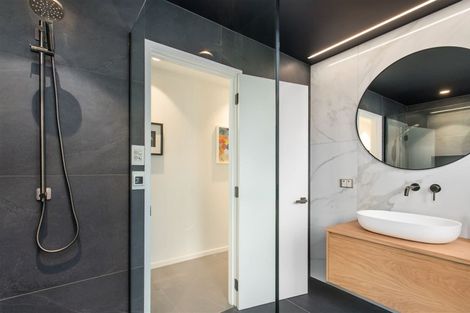 Photo of property in 48 Weka Street, Fendalton, Christchurch, 8041