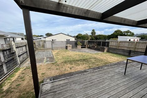 Photo of property in 11 Baldwin Street, Moera, Lower Hutt, 5010