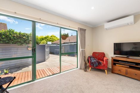 Photo of property in 201 Vogel Street, Roslyn, Palmerston North, 4414