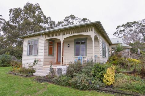 Photo of property in 24 Stephen Road, Browns, Winton, 9781