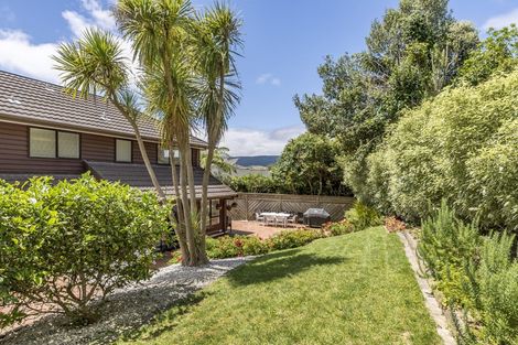Photo of property in 23 Duval Grove, Tawa, Wellington, 5028