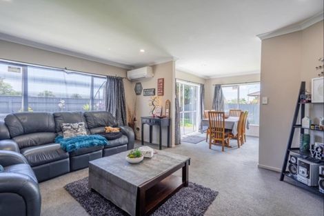 Photo of property in 50 Arawhata Road, Paraparaumu, 5032