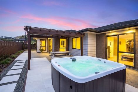 Photo of property in 59 Aotea Drive, Aotea, Porirua, 5024