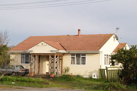 Photo of property in 32 Cleek Road, Mangere East, Auckland, 2024