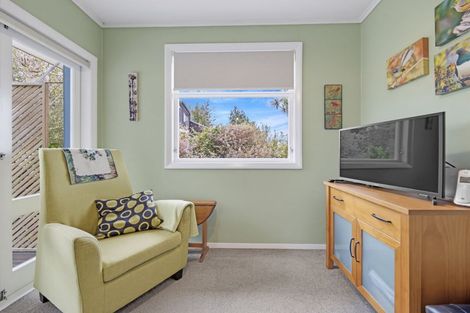 Photo of property in 17 Byron Street, Leamington, Cambridge, 3432