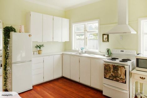 Photo of property in 33 Kiwi Street, Alicetown, Lower Hutt, 5010