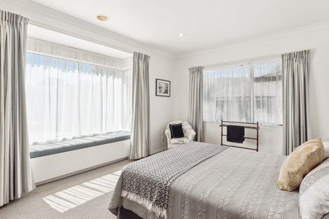 Photo of property in 4 Maple Lane, Waikanae, 5036