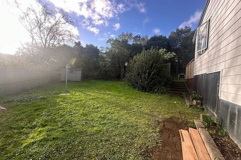 Photo of property in 14 Elsted Place, Goodwood Heights, Auckland, 2105