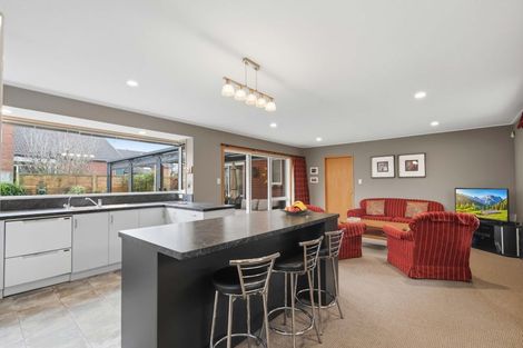Photo of property in 724 Queens Drive, Waikiwi, Invercargill, 9810
