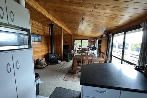 Photo of property in 9 Raphael Place, West Harbour, Auckland, 0618