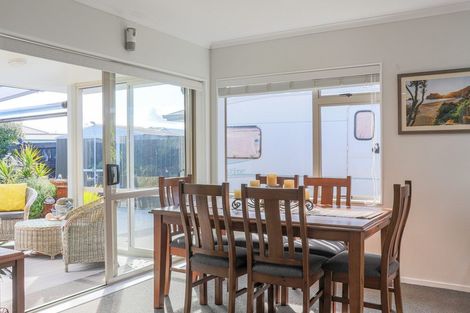 Photo of property in 19 Edgewater Grove, Whakatane, 3120