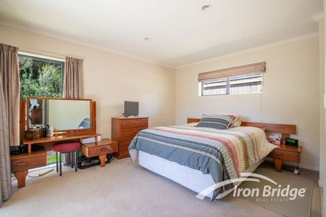 Photo of property in 13 Beaufort Close, Kingsley Heights, Upper Hutt, 5018