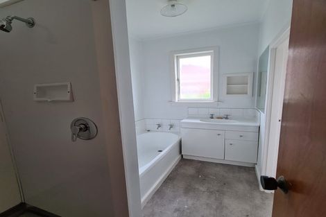 Photo of property in 1/6 Chapel Street, Papakura, 2110