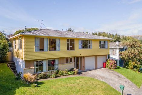 Photo of property in 48 Oriel Avenue, Tawa, Wellington, 5028