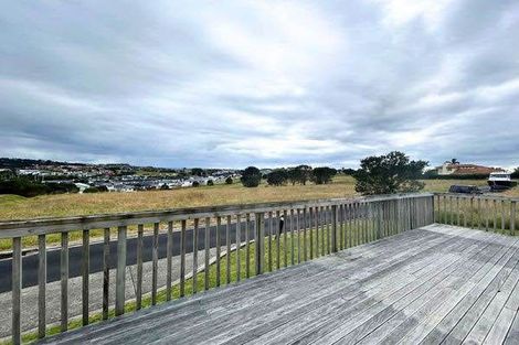 Photo of property in 347 Pinecrest Drive, Gulf Harbour, Whangaparaoa, 0930