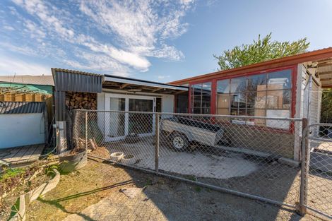 Photo of property in 1 Regent Street, Waimate, 7924
