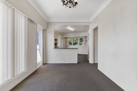 Photo of property in 42 Willis Road, Papakura, 2110