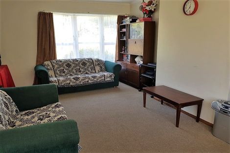 Photo of property in 34a-d Cornwall Crescent, Cannons Creek, Porirua, 5024