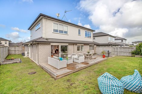Photo of property in 6 Pickaberry Avenue, Karaka, Papakura, 2113