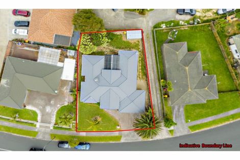 Photo of property in 11 Glenveagh Park Drive, Weymouth, Auckland, 2103