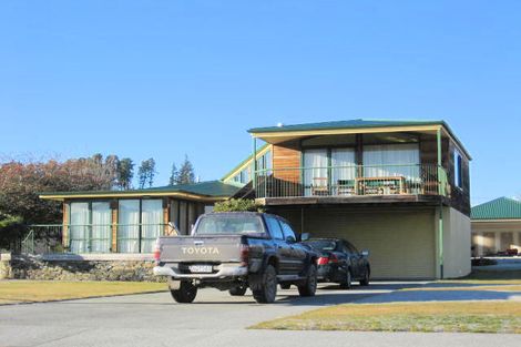 Photo of property in 124 Upton Street, Wanaka, 9305