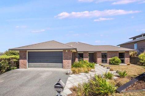 Photo of property in 123 Te Puia Drive, Aotea, Porirua, 5024