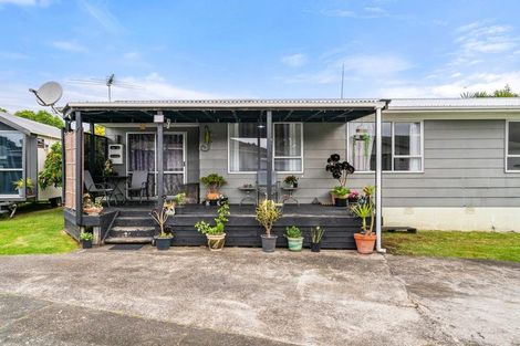 Photo of property in 8 Citril Place, Red Hill, Papakura, 2110
