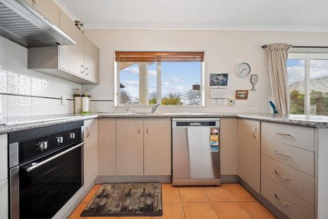 Photo of property in 57 Carisbrook Crescent, Papakura, 2110