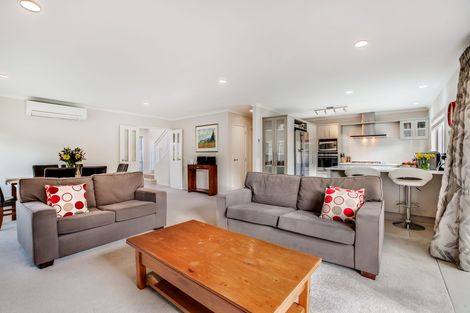 Photo of property in 6 Pickaberry Avenue, Karaka, Papakura, 2113