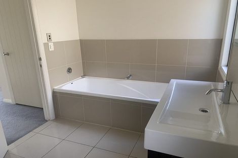 Photo of property in 11 Ansted Place, Wanaka, 9305