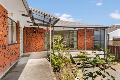 Photo of property in 7 Ciprian Place, Henderson, Auckland, 0612