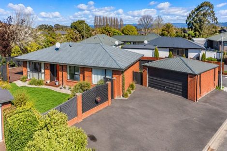 Photo of property in 2 Edwins Way, Burwood, Christchurch, 8083