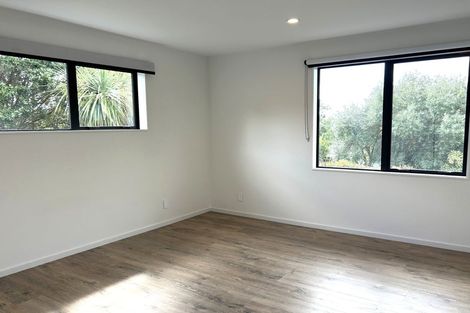 Photo of property in 49 Moncks Spur Road, Redcliffs, Christchurch, 8081