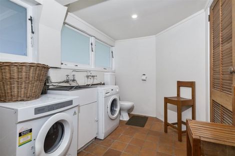 Photo of property in 2 Roberts Avenue, Belmont, Auckland, 0622