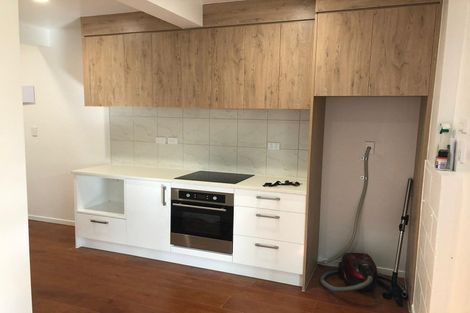 Photo of property in 14 Kilcar Place, Massey, Auckland, 0614